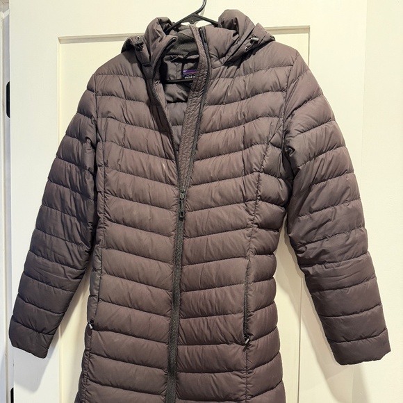 Women’s Silent Down Parka - Picture 1 of 6